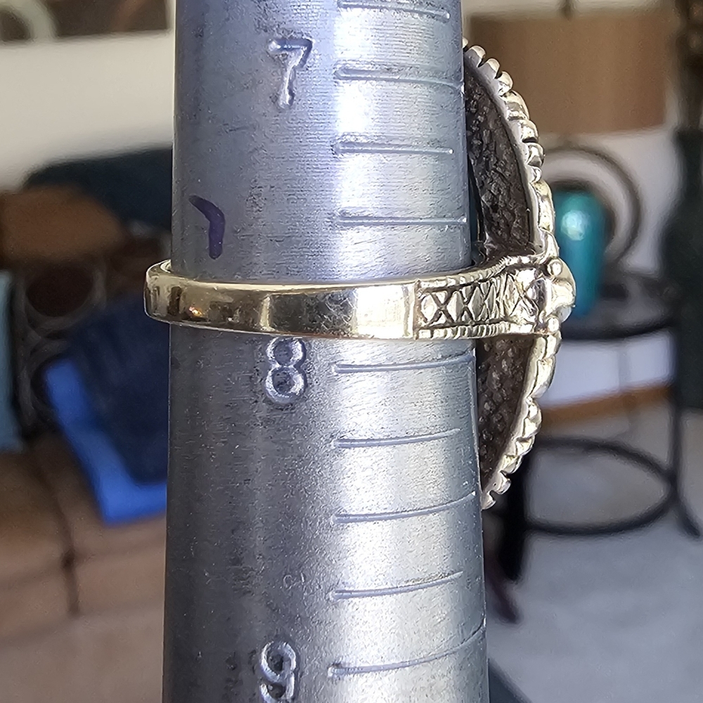Sterling silver oval blue turquoise ring - Picture 2 of 4